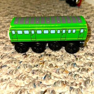 THOMAS THE TRAIN WOODEN RAILWAY - DAISY
